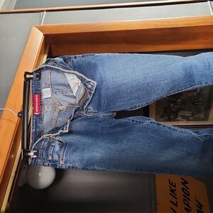 Womens Levis size 7 jr M  518series of levis